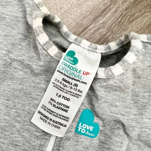 Swaddle Me Size Small Swaddle for Babies - Picture 3 of 4